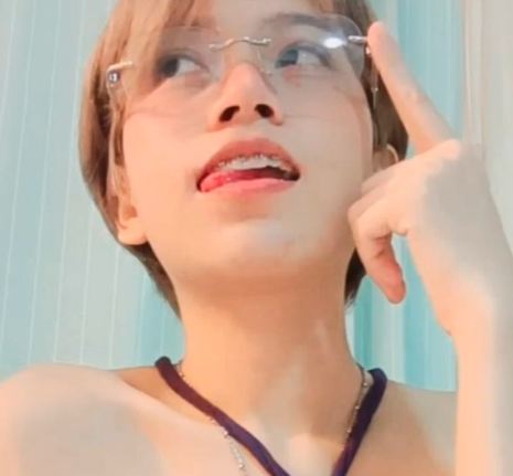 ดาว อาบน้ำ+จัดเต็ม ID: 4022244082 thlive/ช้างlive